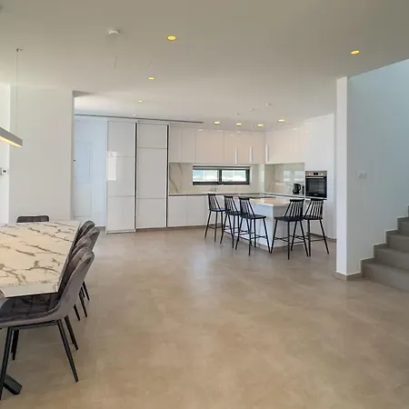 Villa Aqua Beachfront - 1 Ayia Napa