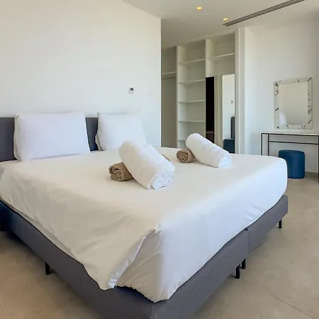 Villa Aqua Beachfront - 1 *