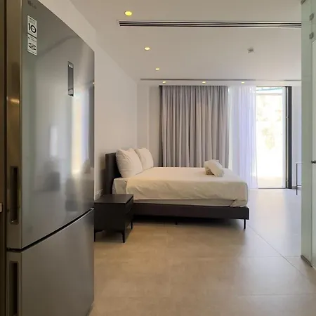 Villa Aqua Beachfront - 1 *