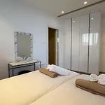Villa Aqua Beachfront - 1