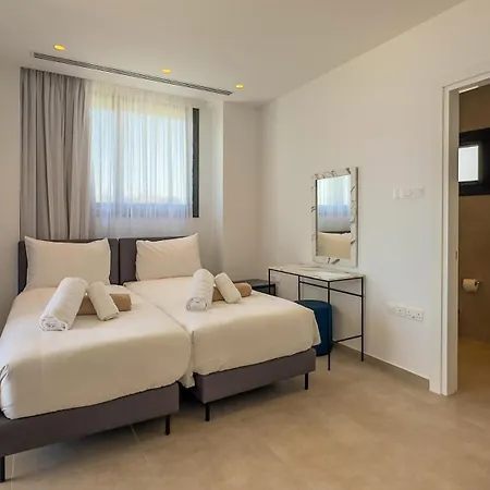 Aqua Beachfront - 1 Ajía Nápa