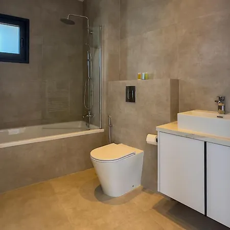 Aqua Beachfront - 1 *