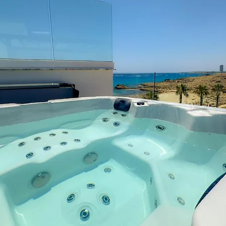 Villa Aqua Beachfront - 1