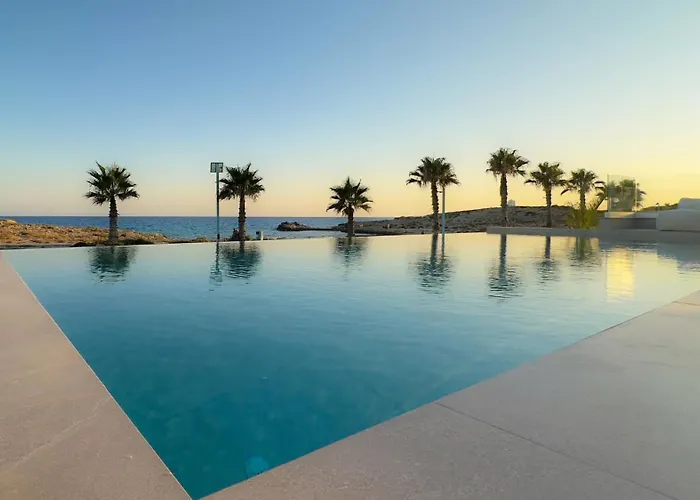 Villa Aqua Beachfront - 1 *