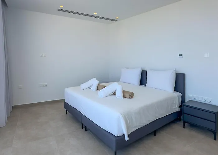 Villa Aqua Beachfront - 1 *