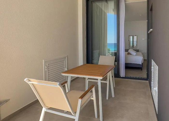 Villa Aqua Beachfront - 1