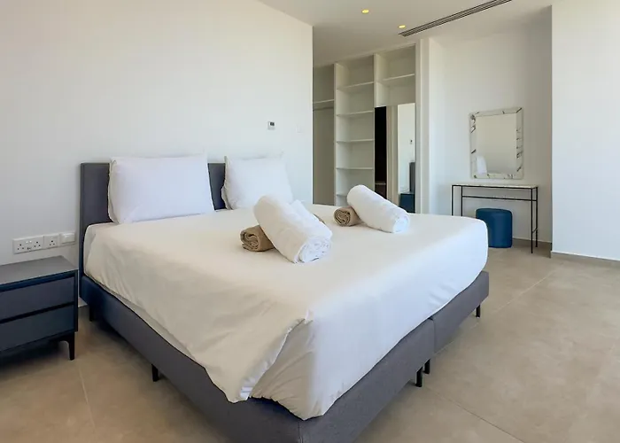 Villa Aqua Beachfront - 1 *