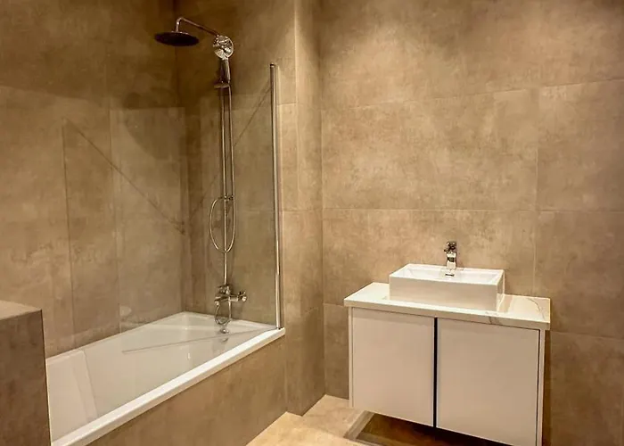 Aqua Beachfront - 1 *