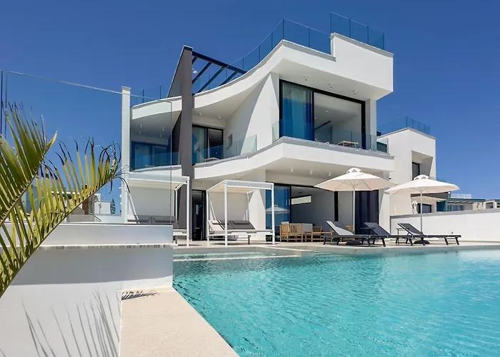 Aqua Beachfront - 1 Villa Agia Napa