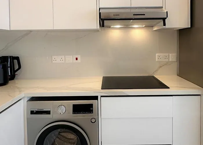 Aqua Beachfront - 1 アヤナパ