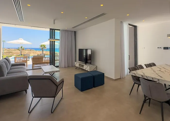 Aqua Beachfront - 1 *