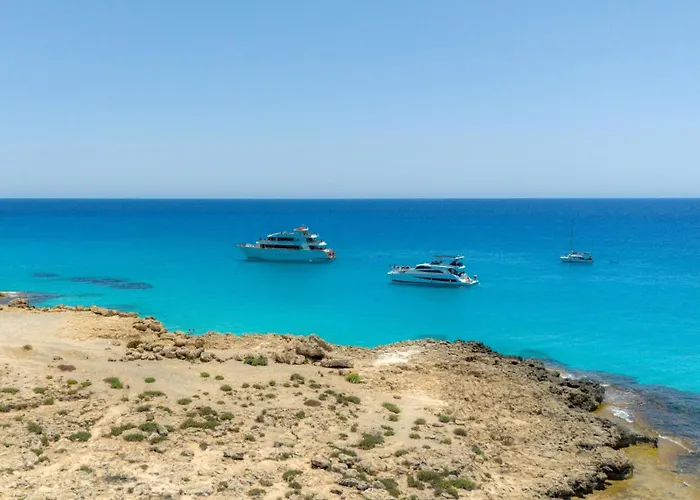 Aqua Beachfront - 1 *